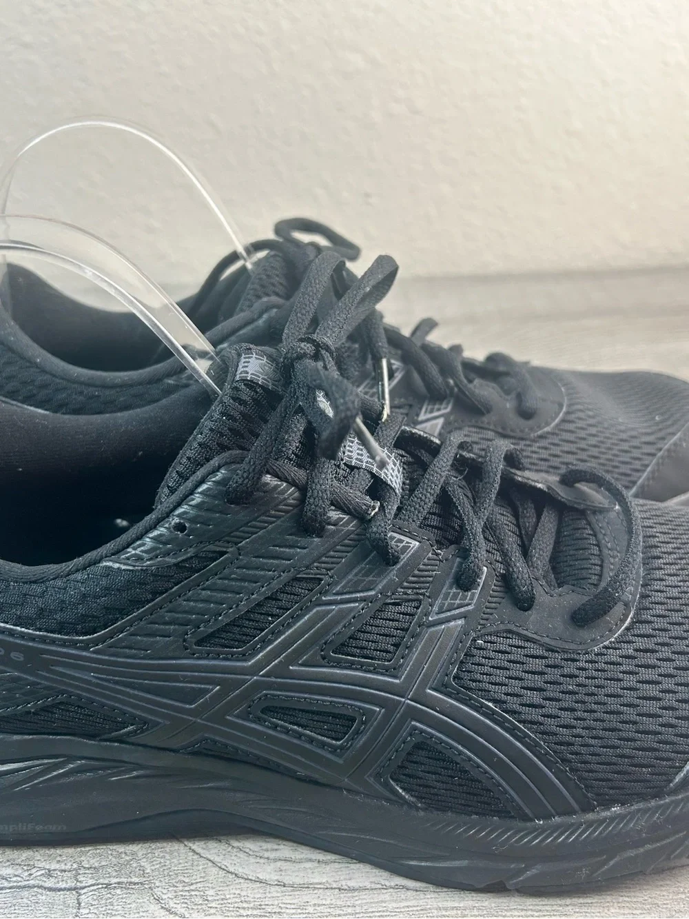 ASICS Contend 6 Women’s Size 11 Black Running Shoes Athletic Sneakers